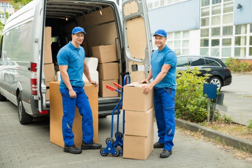 Load-based and cubic-yard pricing example for a local Streatham move