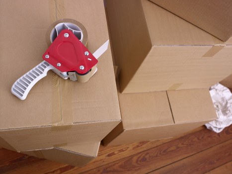 Small removal van serving homes and businesses in Streatham